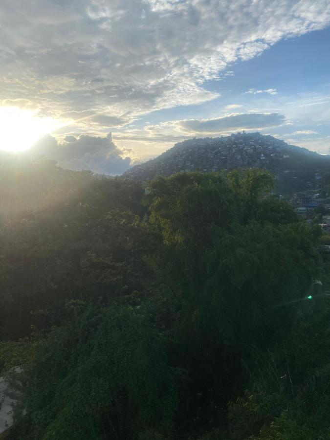 Courtyards Peak-Corner Pinestay - At Goshenland Baguio Baguio City Екстериор снимка